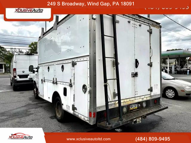 2005 FORD E350 SUPER DUTY CUTAWAY VAN V8, TURBO DSL 6.0L VAN CAB-CHASSIS 2D - Xclusive Auto Ltd
