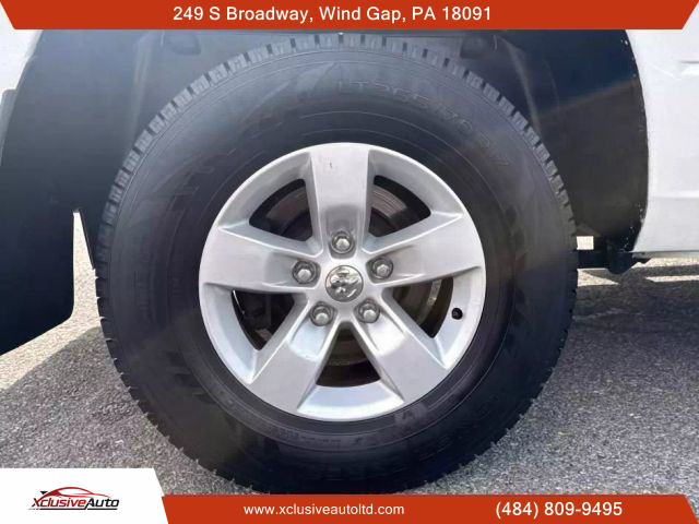 2015 RAM 1500 CREW CAB PICKUP V8, HEMI, 5.7 LITER TRADESMAN PICKUP 4D 6 1/3 FT - Xclusive Auto Ltd