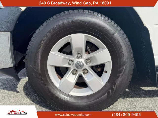 2015 RAM 1500 CREW CAB PICKUP V8, HEMI, 5.7 LITER TRADESMAN PICKUP 4D 6 1/3 FT - Xclusive Auto Ltd