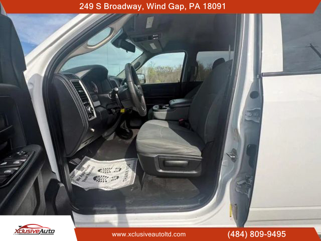 2015 RAM 1500 CREW CAB PICKUP V8, HEMI, 5.7 LITER TRADESMAN PICKUP 4D 6 1/3 FT - Xclusive Auto Ltd