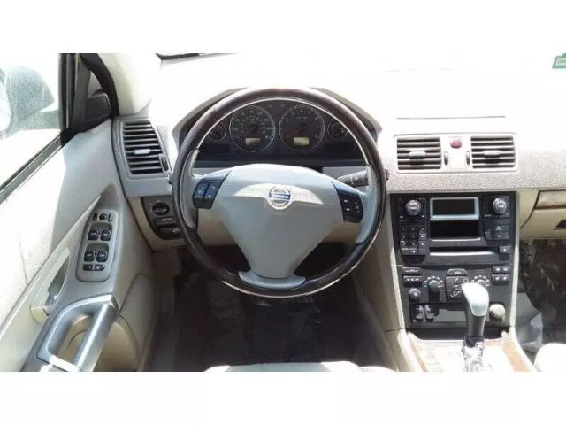 2004 Volvo Xc90 - Image 15