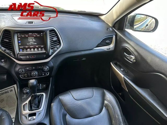 2018 Jeep Cherokee - Image 10