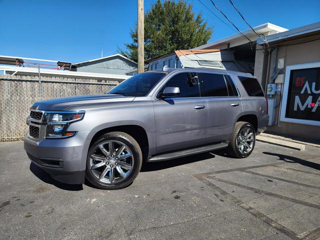 2018 Chevrolet Tahoe LT photo 2