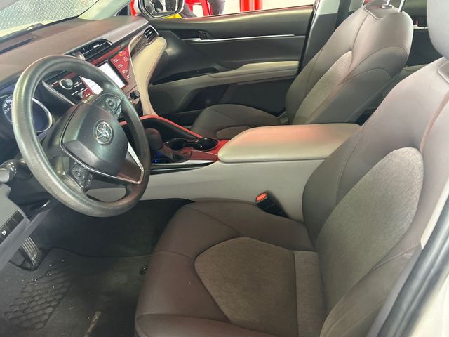2018 Toyota Camry - Image 5