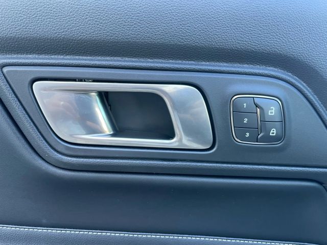 2022 Ford Mustang - Image 73