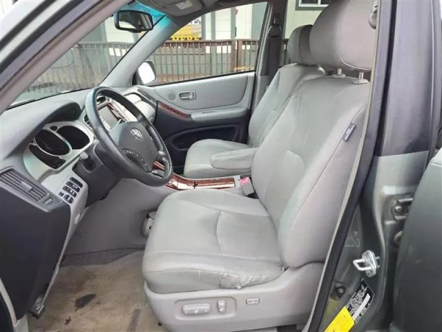 2007 Toyota Highlander - Image 12