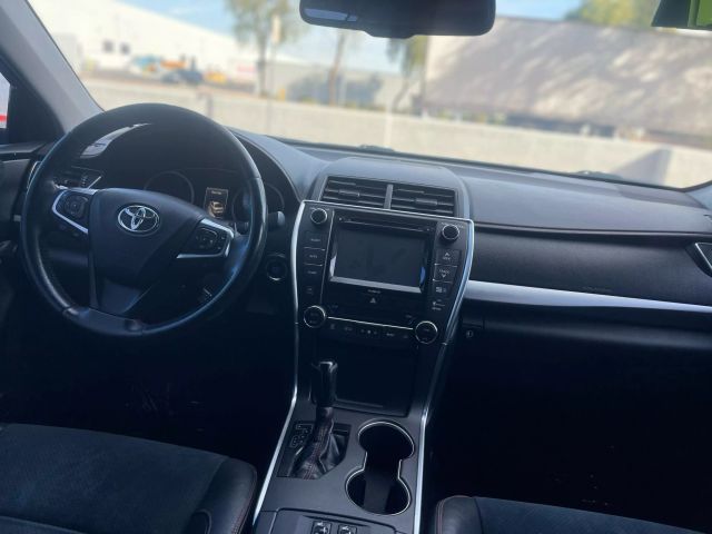2017 Toyota Camry - Image 16