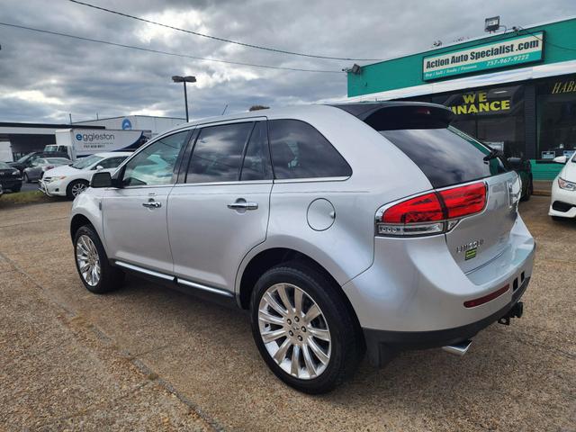 2015 Lincoln MKX Base photo 3