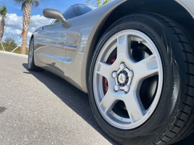 1998 Chevrolet Corvette - Image 5