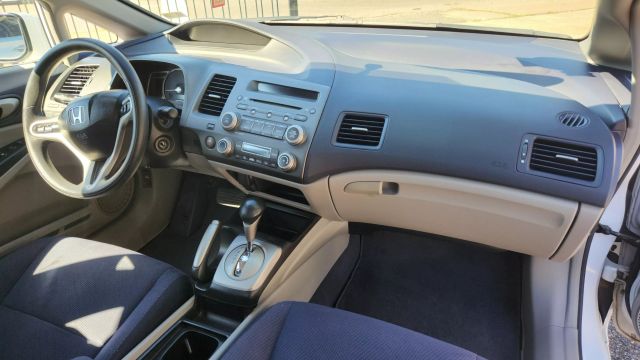 2009 Honda Civic - Image 16