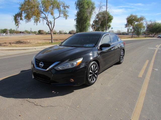 2018 Nissan Altima SV photo 2