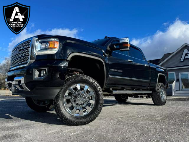 2015 GMC Sierra 2500 Denali HD Denali photo 3