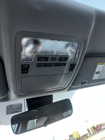 2018 Toyota Highlander - Image 26