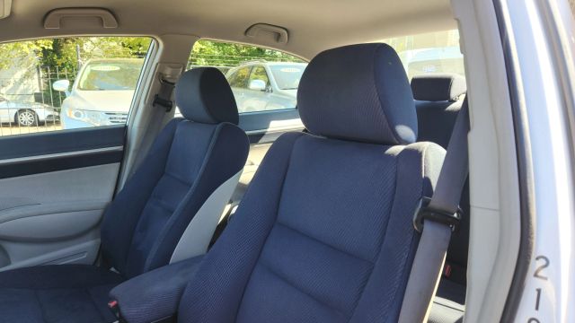 2009 Honda Civic - Image 14