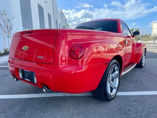 2003 Chevrolet Ssr - Image 16