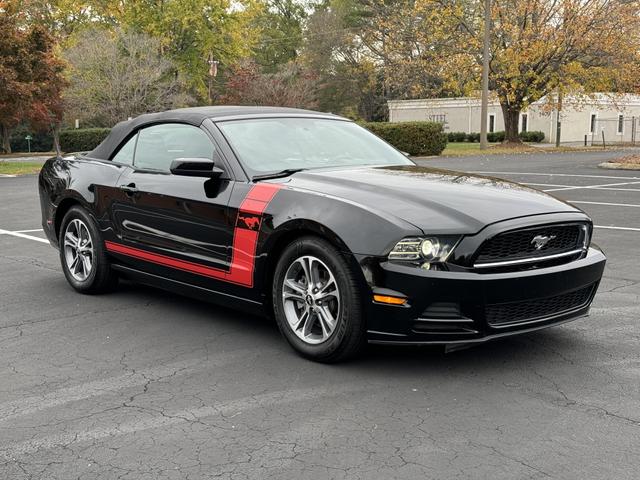 2014 Ford Mustang V6 photo 6