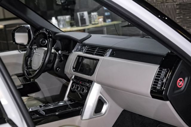 2013 Land Rover Range Rover Hse Sport Utility 4d - Image 11
