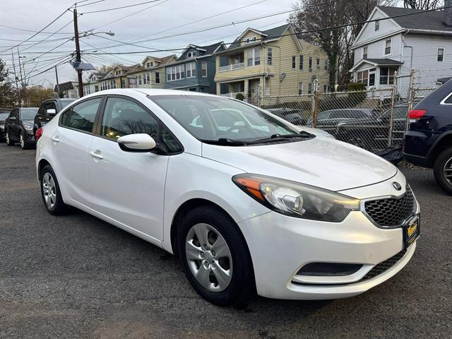 2015 Kia Forte LX photo 3