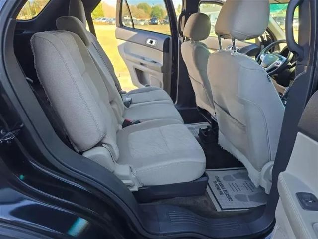2014 Ford Explorer - Image 17