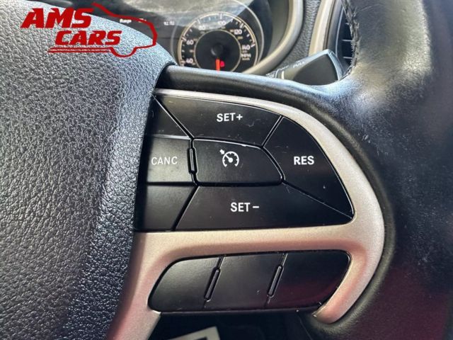 2018 Jeep Cherokee - Image 34