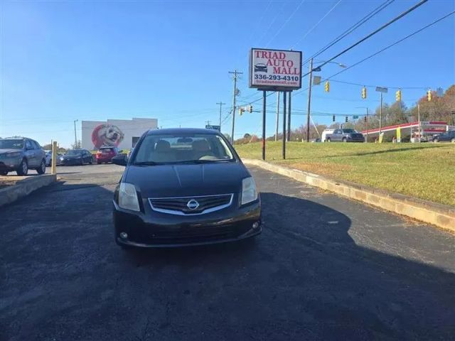 2011 Nissan Sentra - Image 2