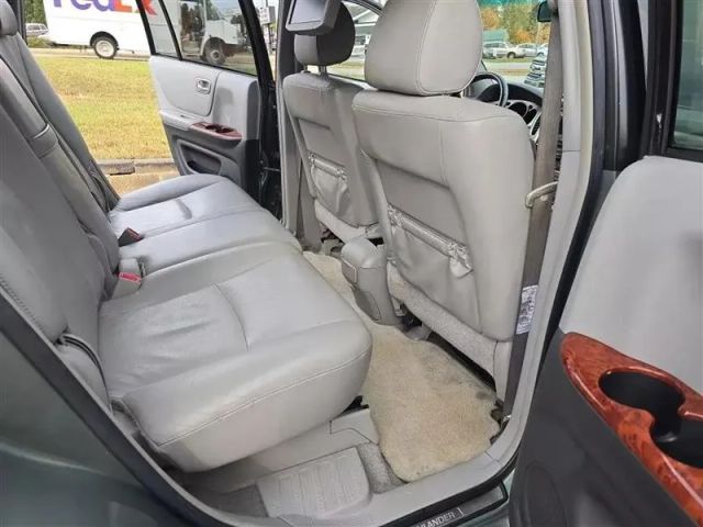 2007 Toyota Highlander - Image 17