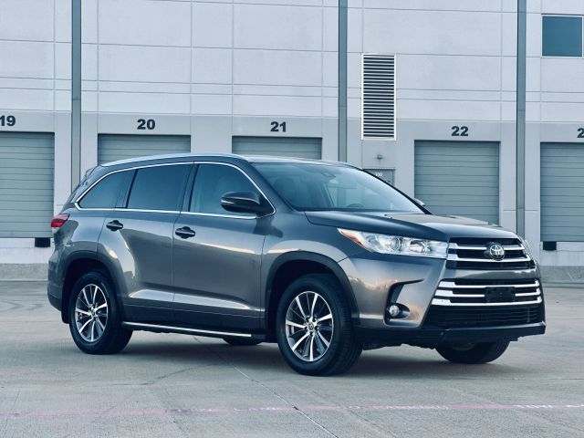 2018 Toyota Highlander - Image 3