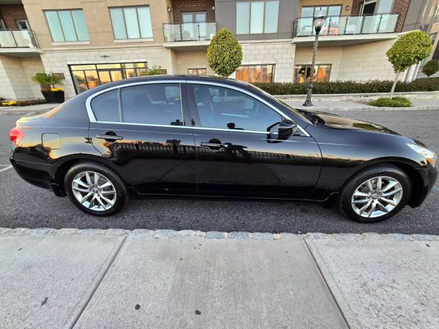 2009 Infiniti G37x Sedan 4d - Image 8
