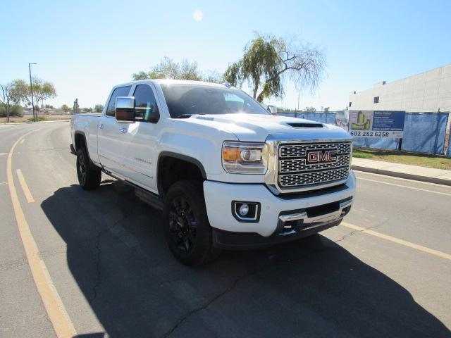 2019 GMC Sierra 2500 Denali HD Denali photo 4