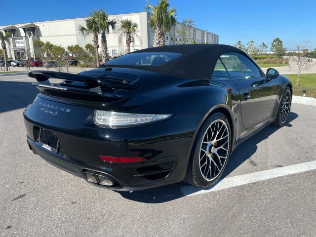 2014 Porsche 911 - Image 15