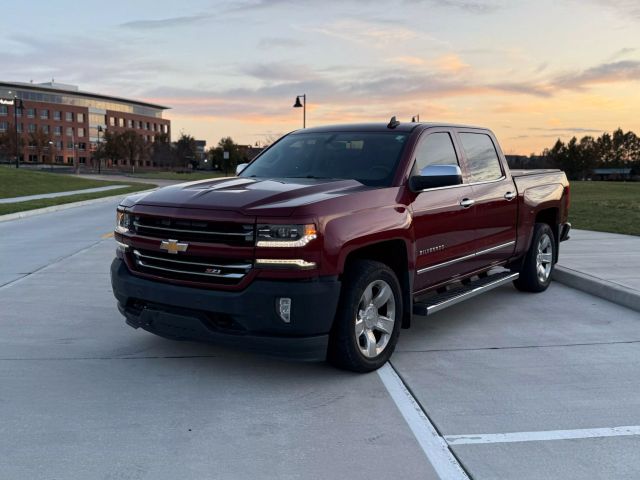 2017 Chevrolet Silverado 1500 Crew Cab - Image 1
