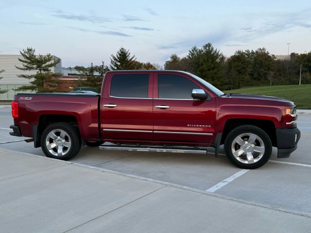 2017 Chevrolet Silverado 1500 Crew Cab - Image 27