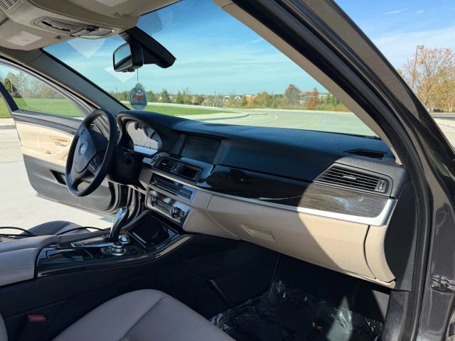 2012 Bmw 5 Series - Image 27