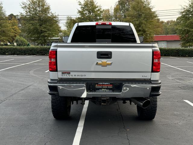 2015 Chevrolet Silverado 2500HD LTZ photo 7