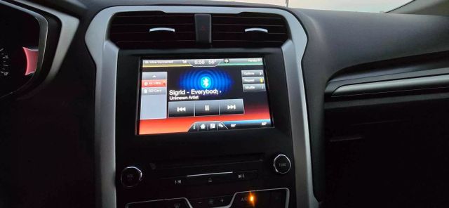 2016 Ford Fusion Se Hybrid Sedan 4d - Image 33