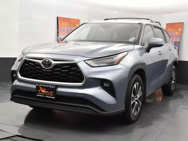 2024 Toyota RAV4 XLE photo 42