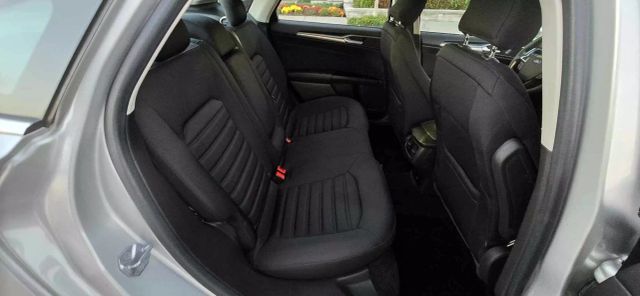 2016 Ford Fusion Se Hybrid Sedan 4d - Image 13