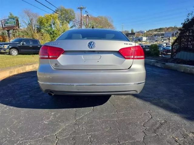 2014 Volkswagen Passat - Image 6