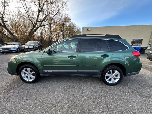 2014 Subaru Outback 2.5i Premium photo 4