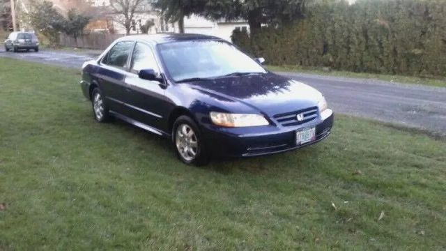 2001 Honda Accord - Image 2