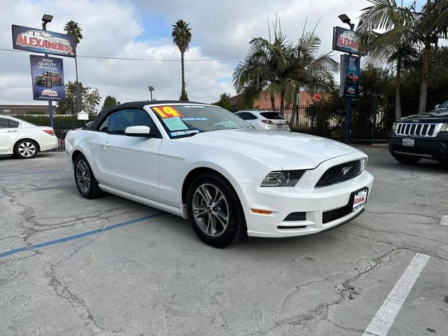 2014 Ford Mustang V6 Premium photo 4