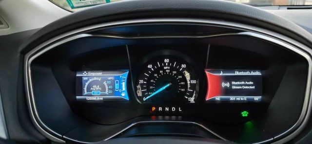 2016 Ford Fusion Se Hybrid Sedan 4d - Image 34