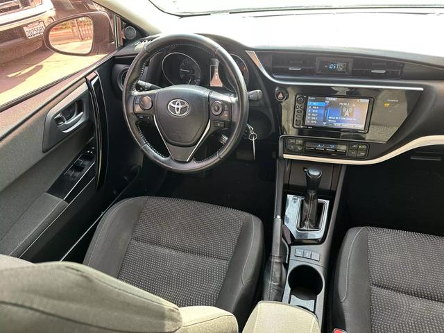 2018 Toyota Corolla iM Base photo 13