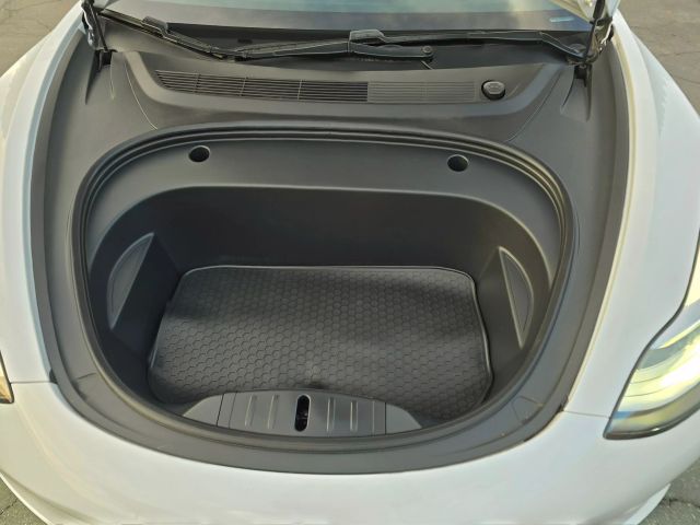 2020 Tesla Model 3 - Image 13