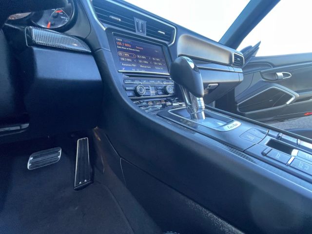 2014 Porsche 911 - Image 102