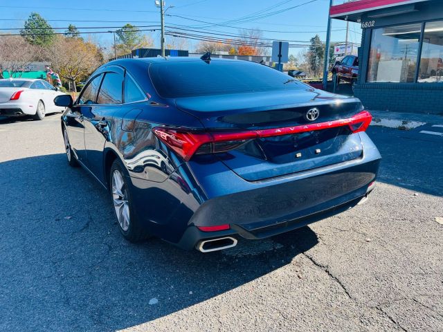2019 Toyota Avalon - Image 9