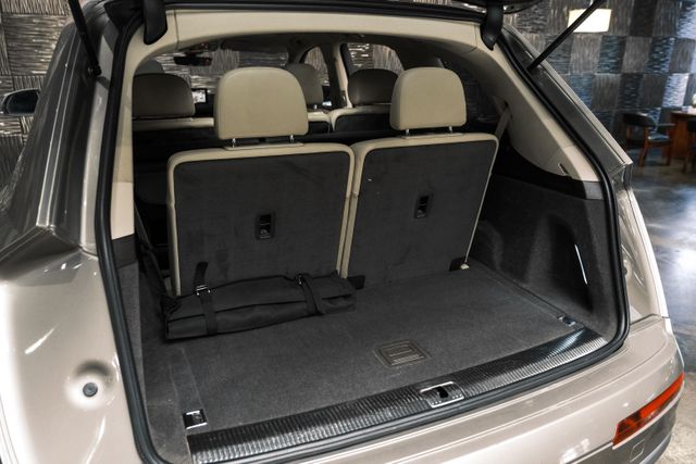 2017 Audi Q7 3.0t Prestige Sport Utility 4d - Image 55