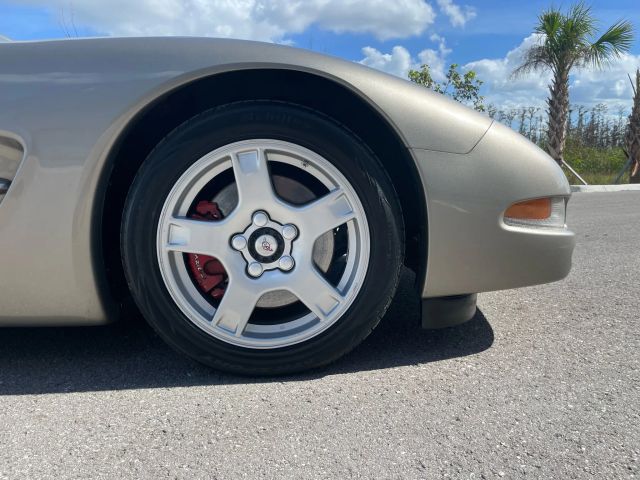 1998 Chevrolet Corvette - Image 9