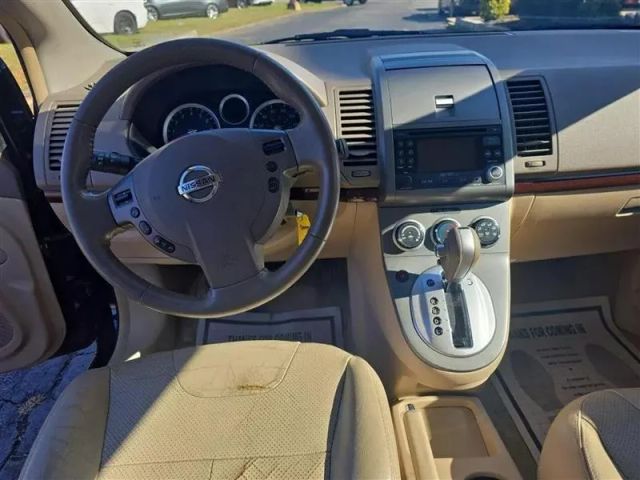 2011 Nissan Sentra - Image 10