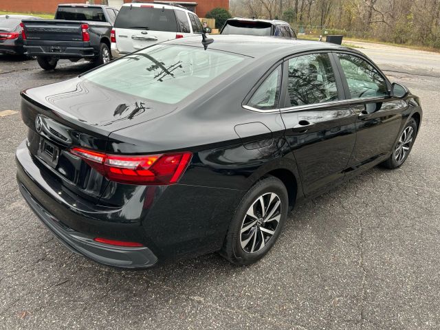 2024 Volkswagen Jetta - Image 7